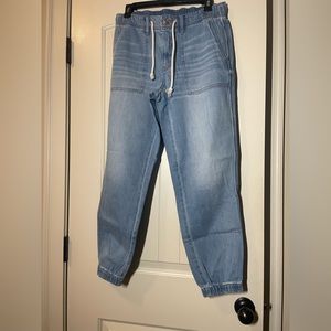 American Eagle Jogger Jeans